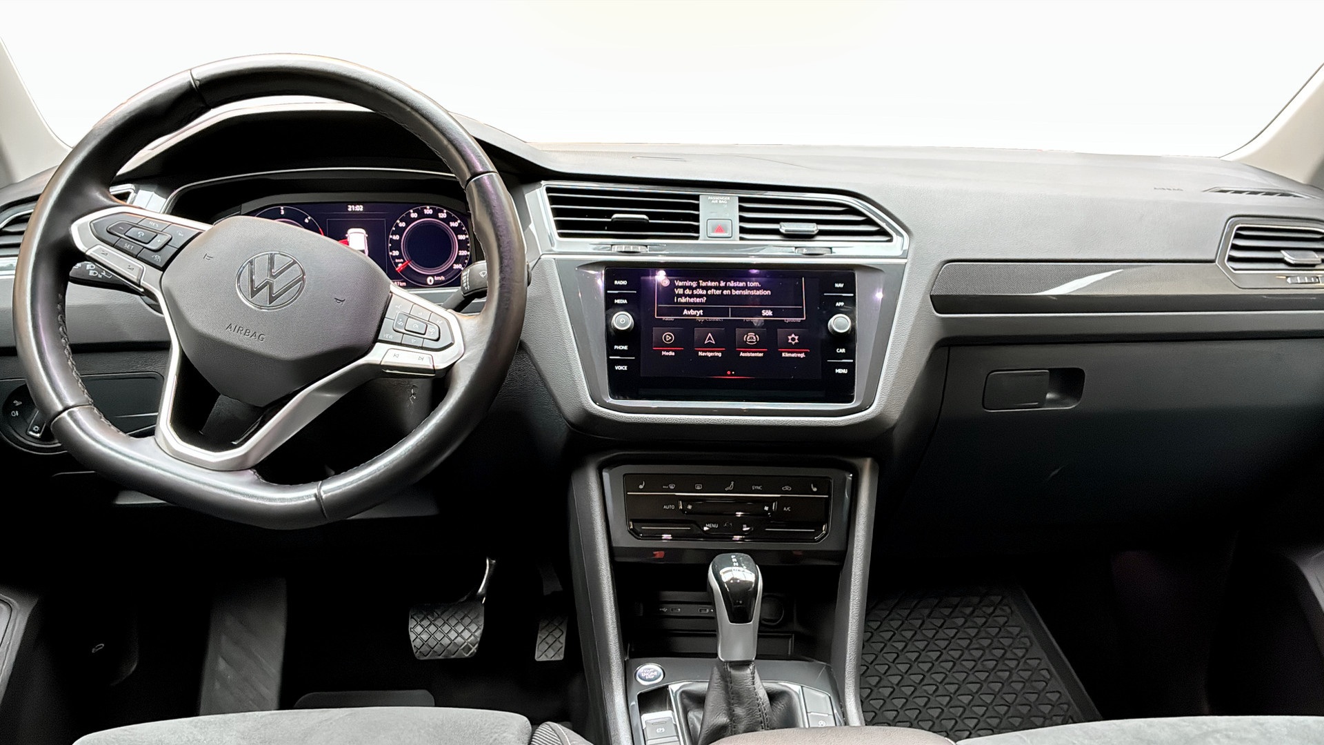 Volkswagen Tiguan KLC76E