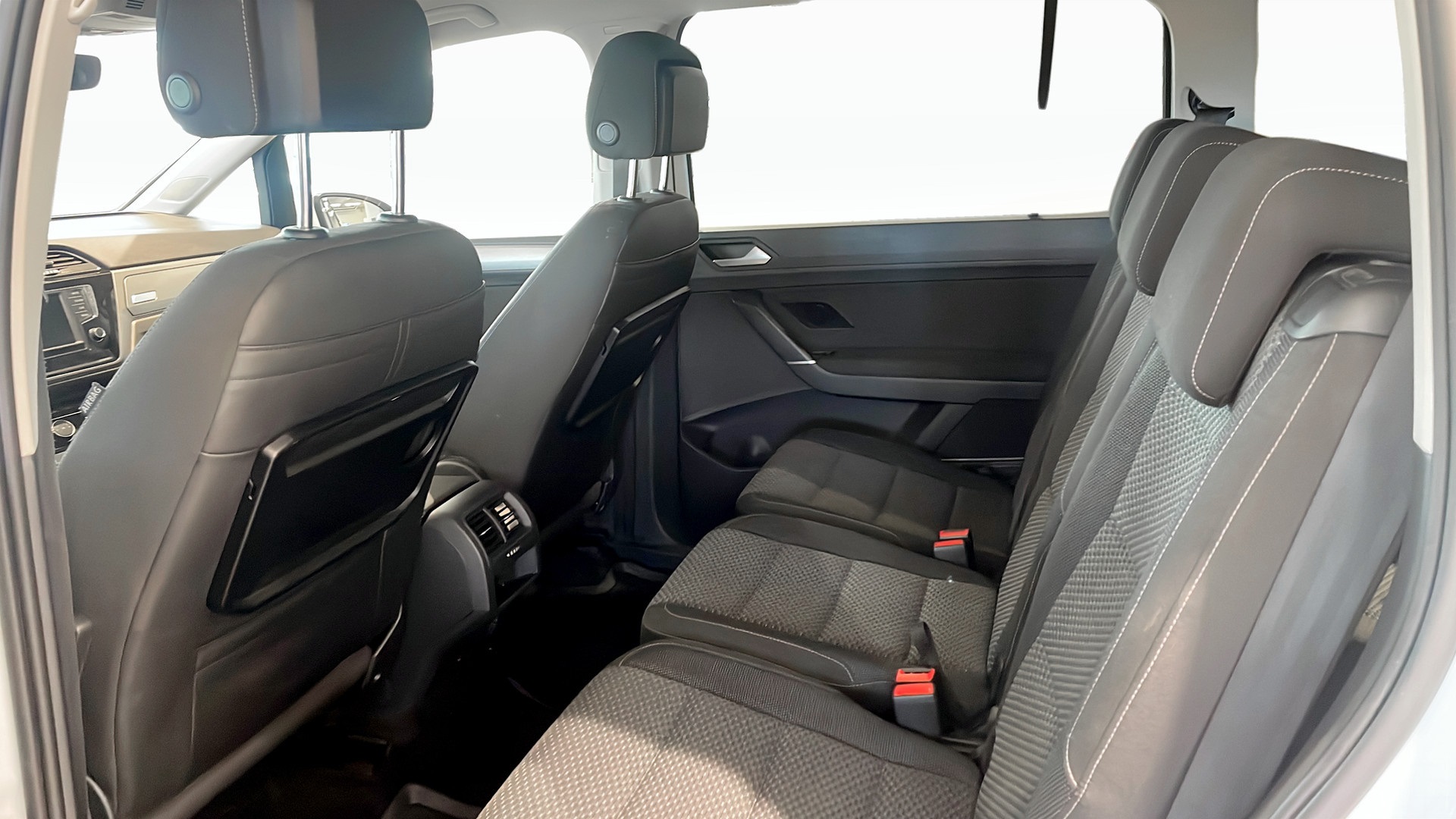 Volkswagen Touran KLE891