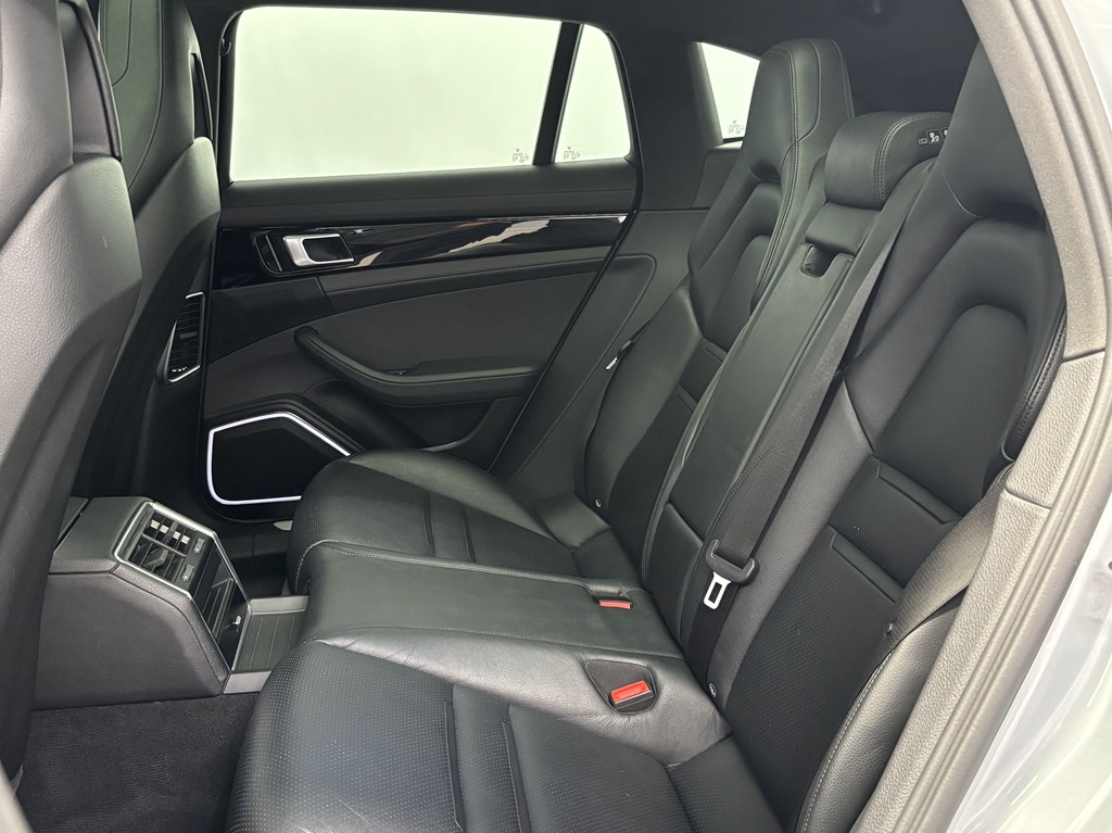 Porsche Panamera KLJ19D
