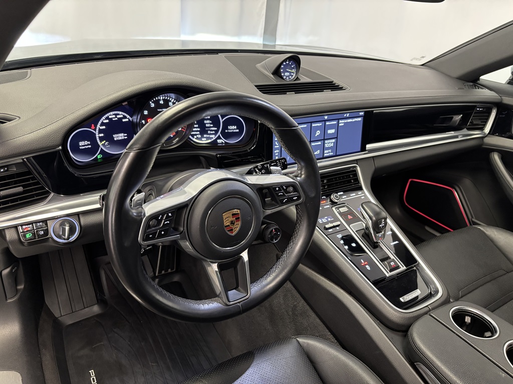 Porsche Panamera KLJ19D
