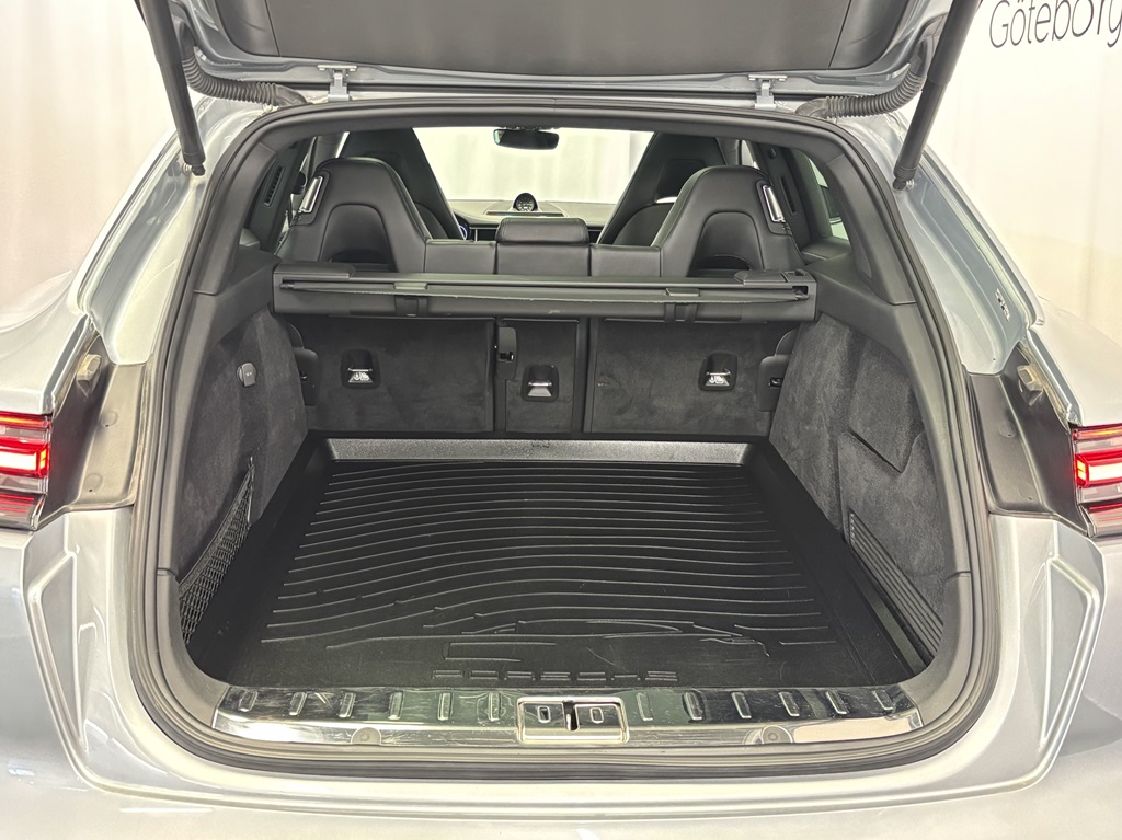 Porsche Panamera KLJ19D