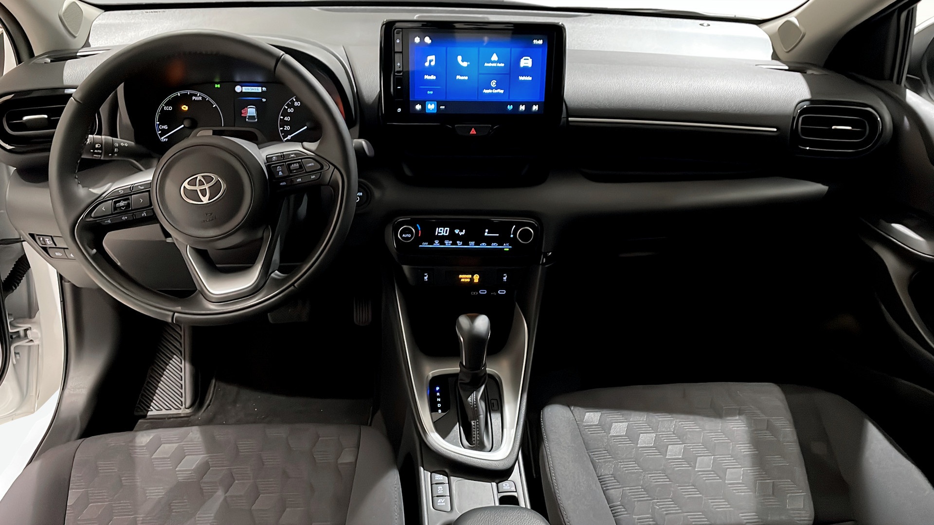Toyota Yaris KNF10Z