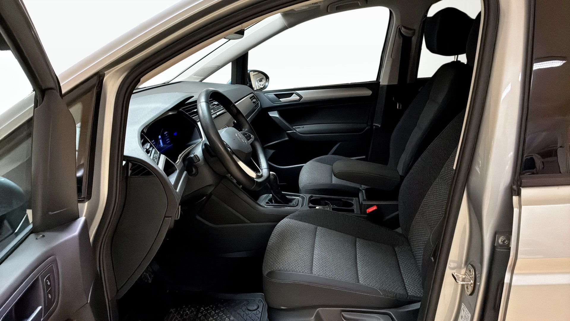 Volkswagen Touran KNF80Z