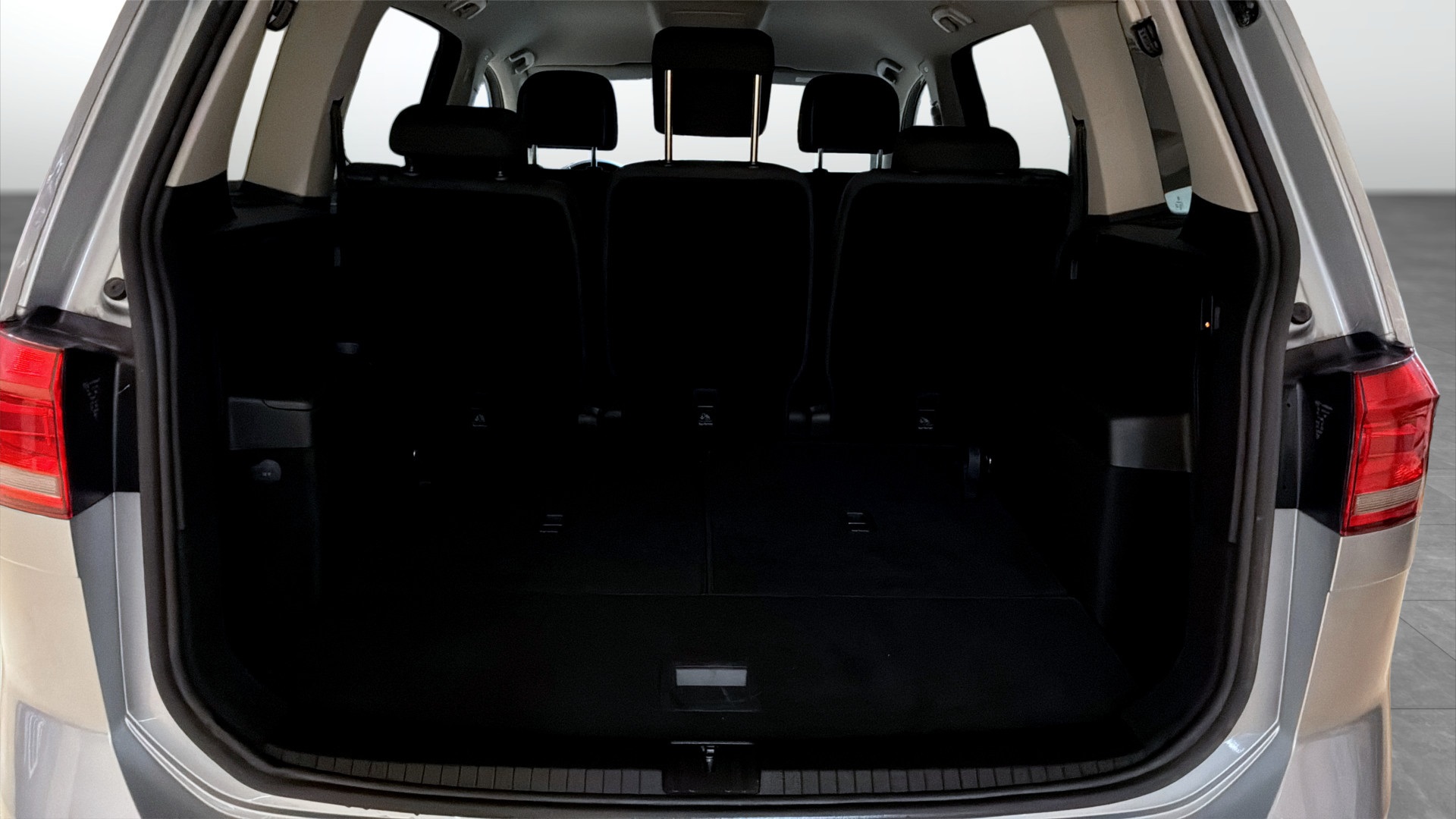 Volkswagen Touran KNF80Z