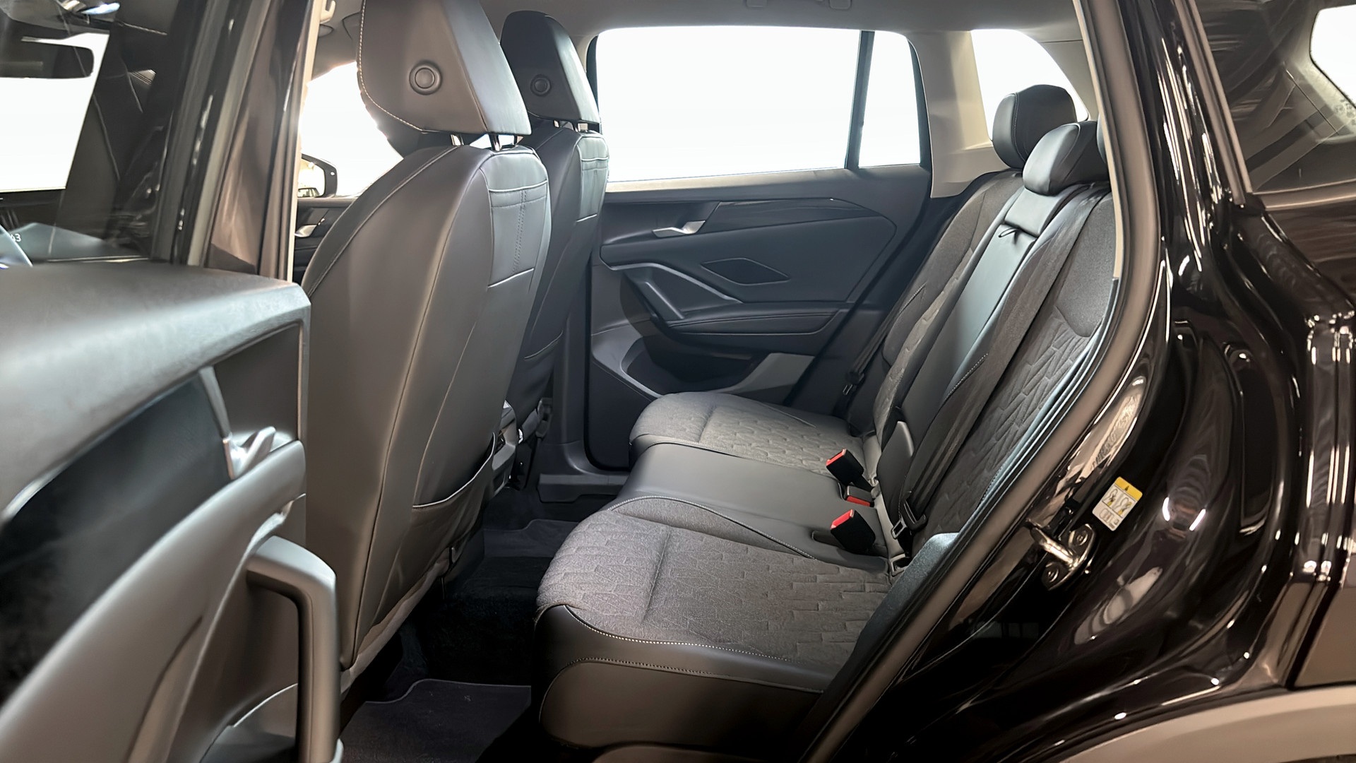 Volkswagen Tiguan KNH09P
