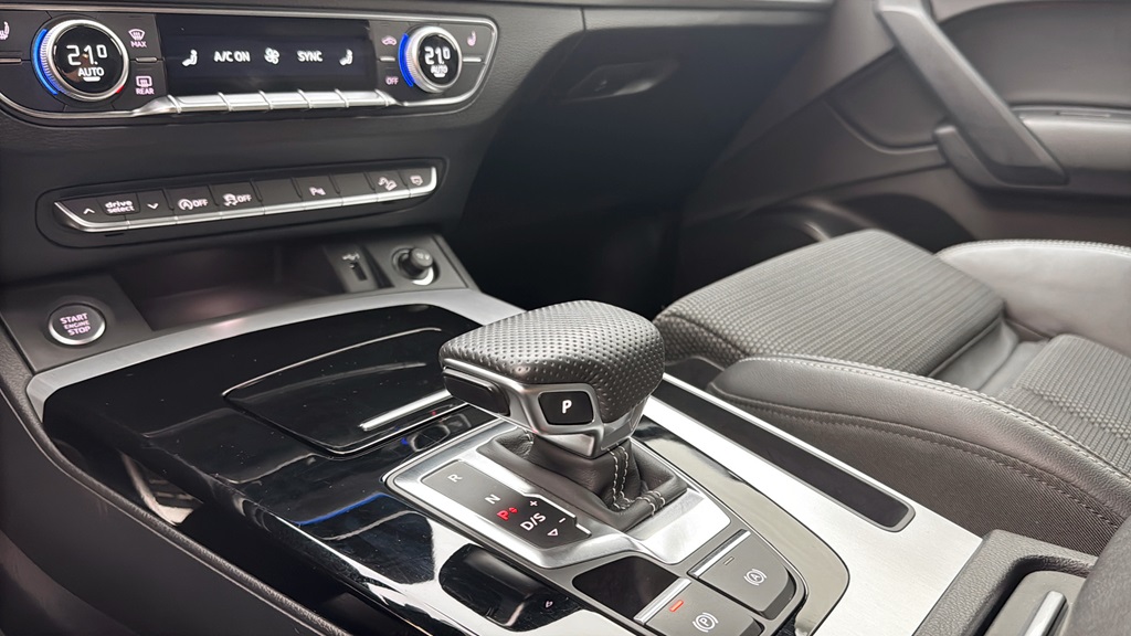 Audi Q5 KNR50Y