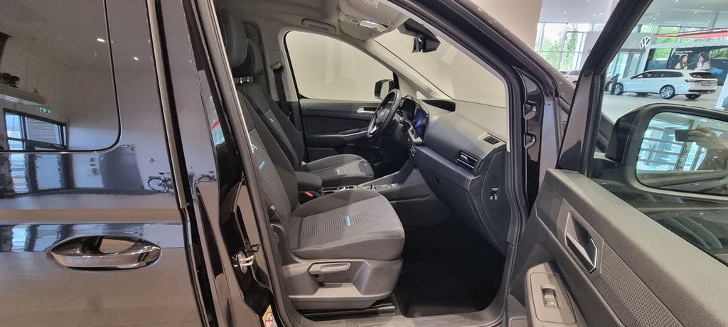 Ford Grand Tourneo KPR09E