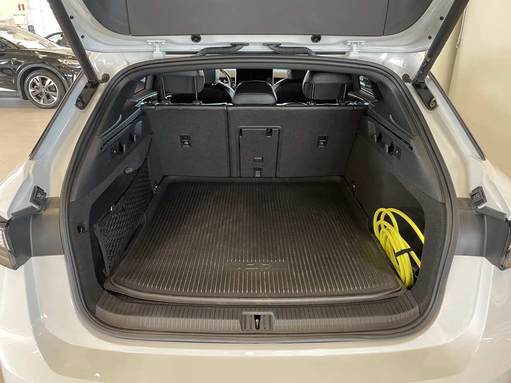 Volkswagen ID.7 Tourer KRB03U