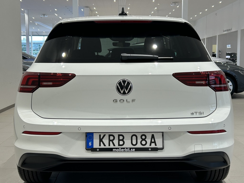 Volkswagen Golf KRB08A