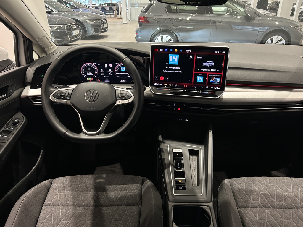 Volkswagen Golf KRB08A