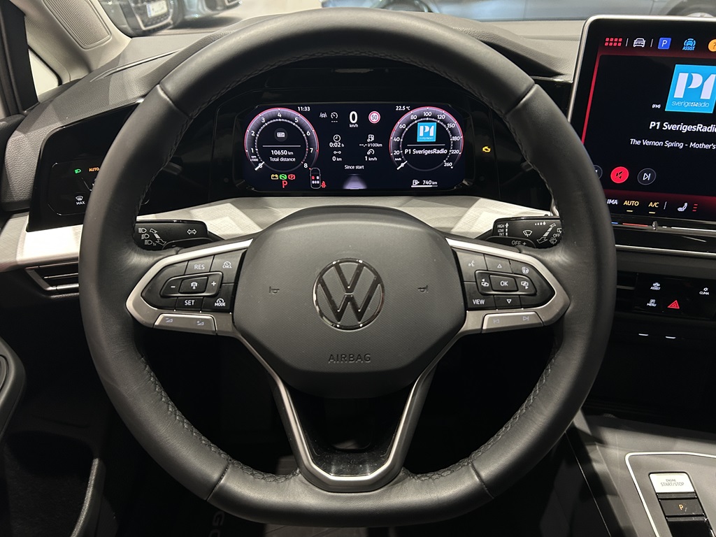 Volkswagen Golf KRB08A