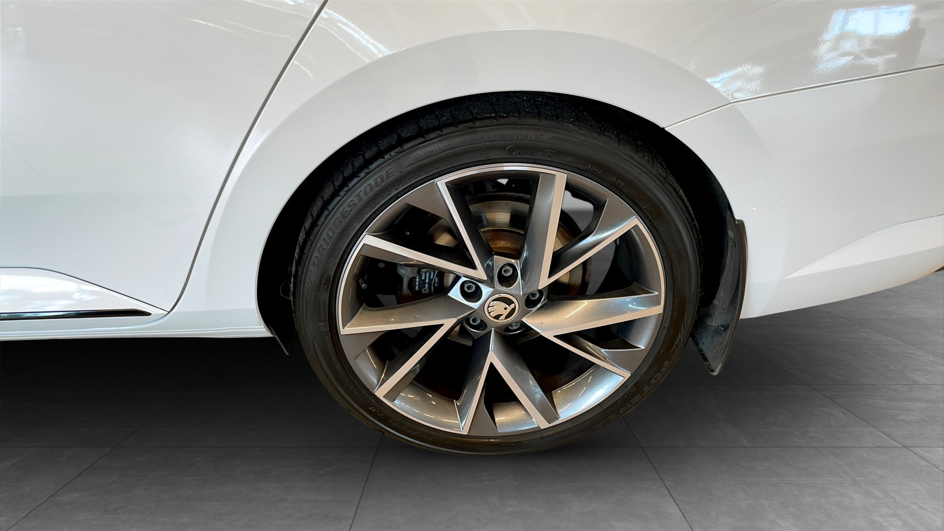Skoda Superb KRK90U