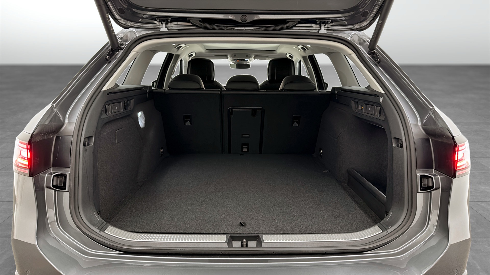 Volkswagen Passat KSJ80X