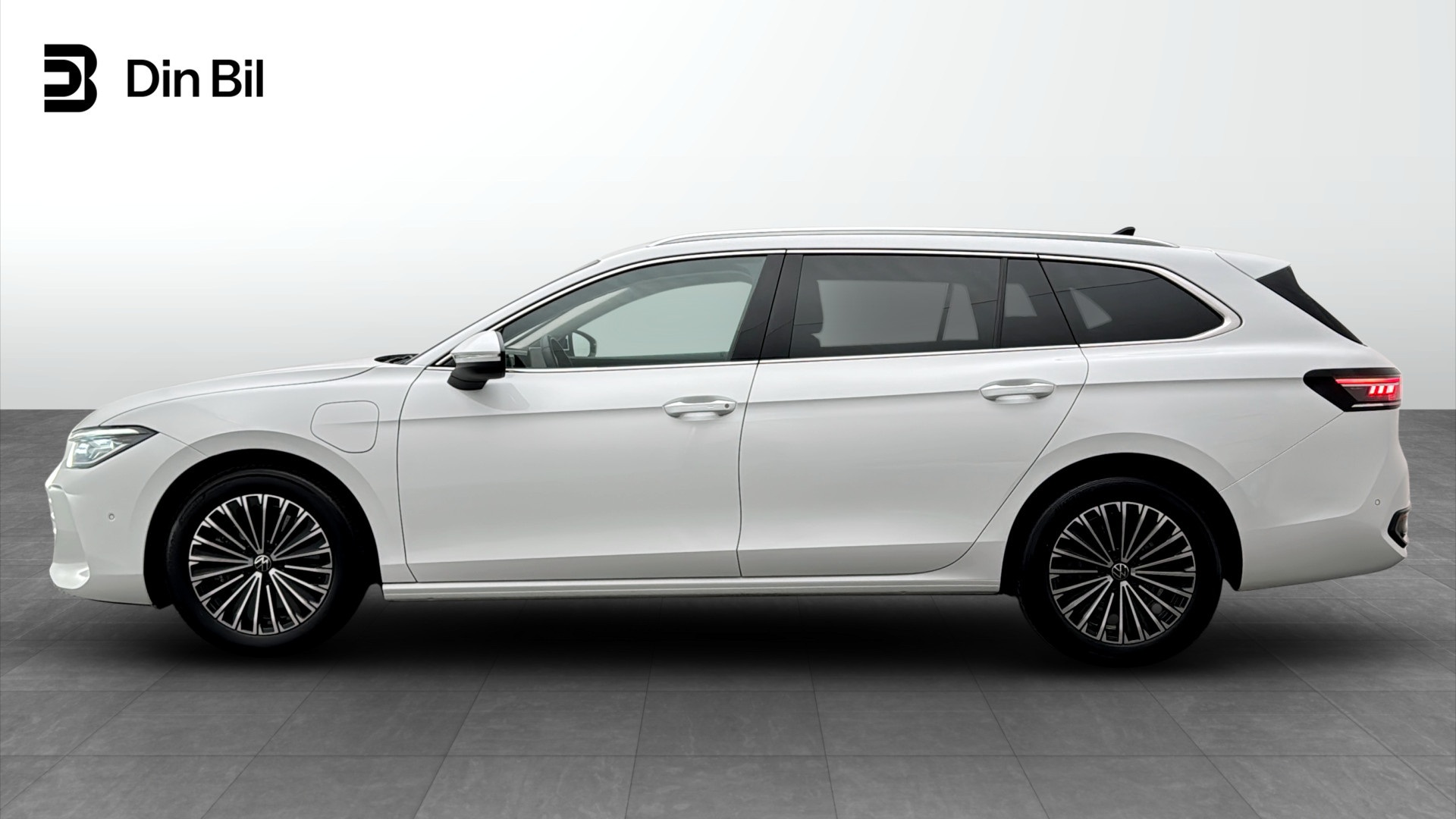Volkswagen Passat KSJ81N