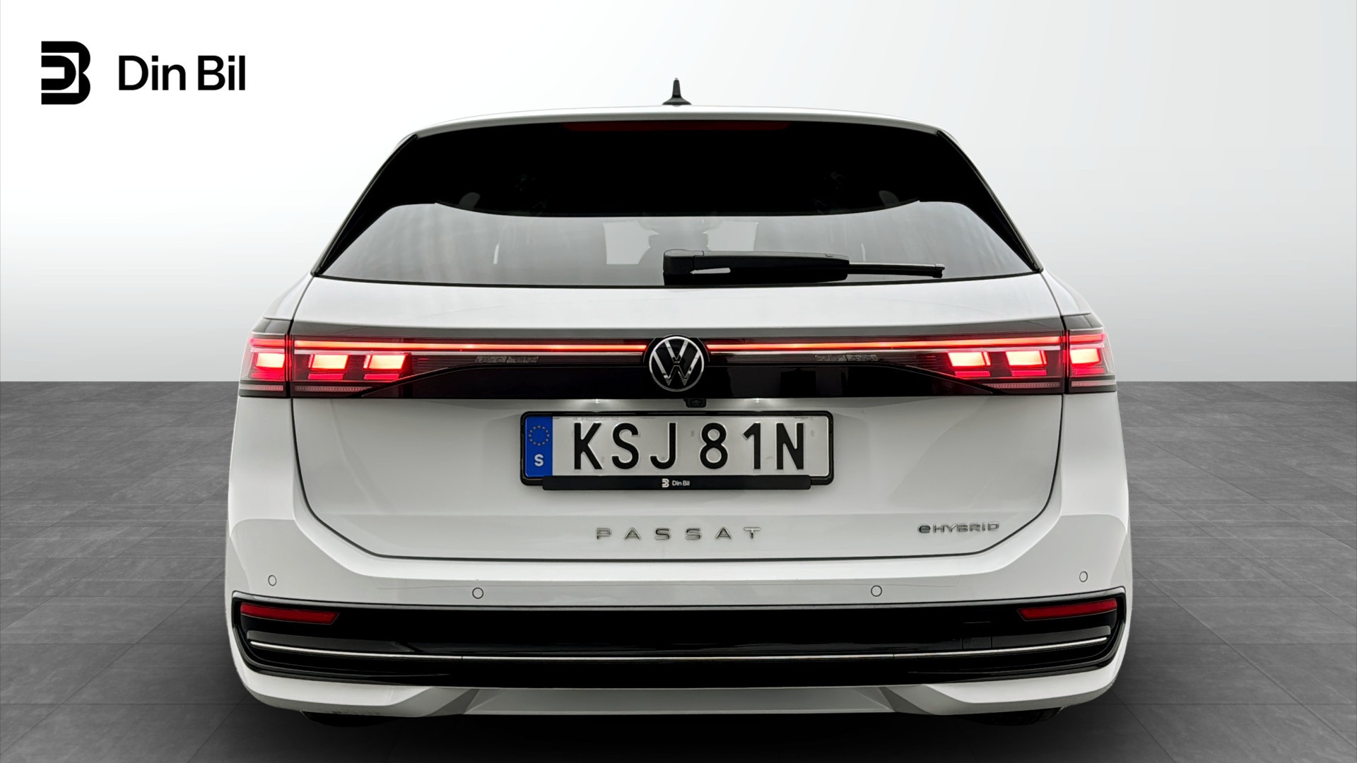 Volkswagen Passat KSJ81N