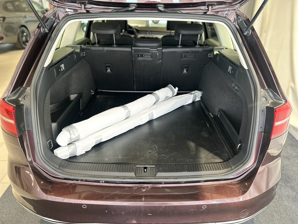 Volkswagen Passat Sportscombi KSN240