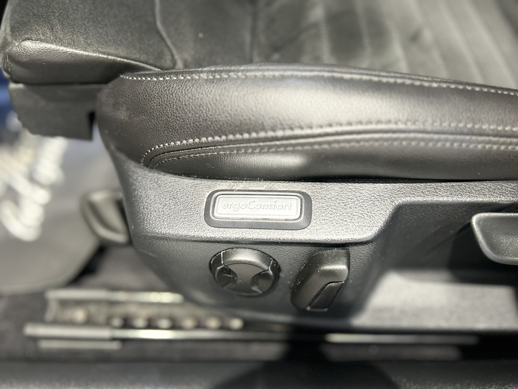 Volkswagen Passat Sportscombi KSN240
