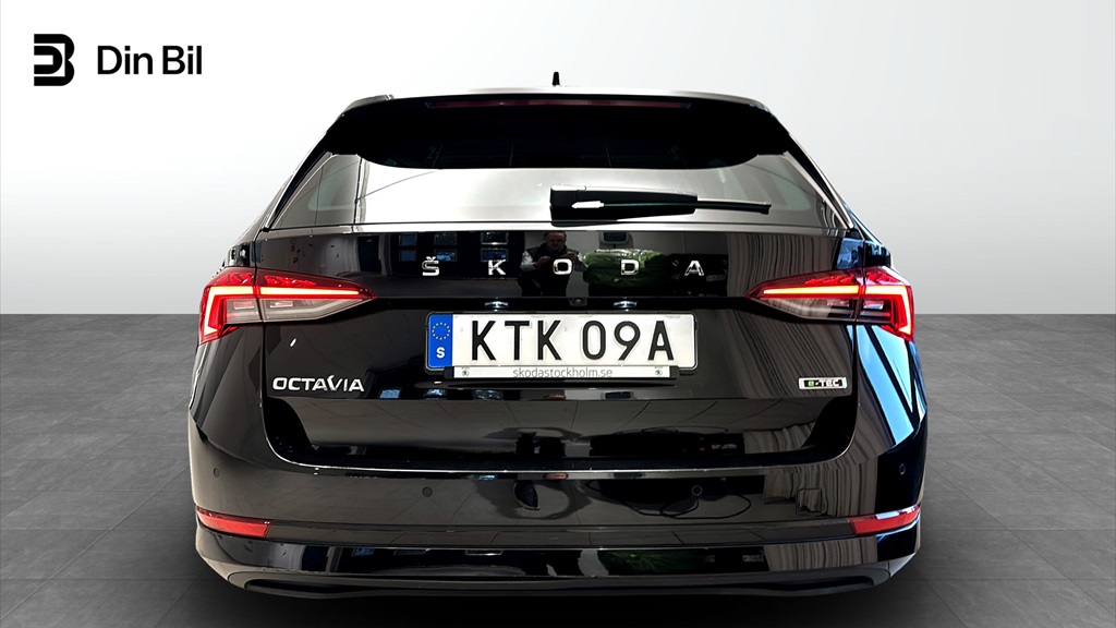 Skoda Octavia Combi KTK09A