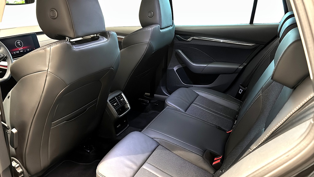 Skoda Octavia Combi KTK09A