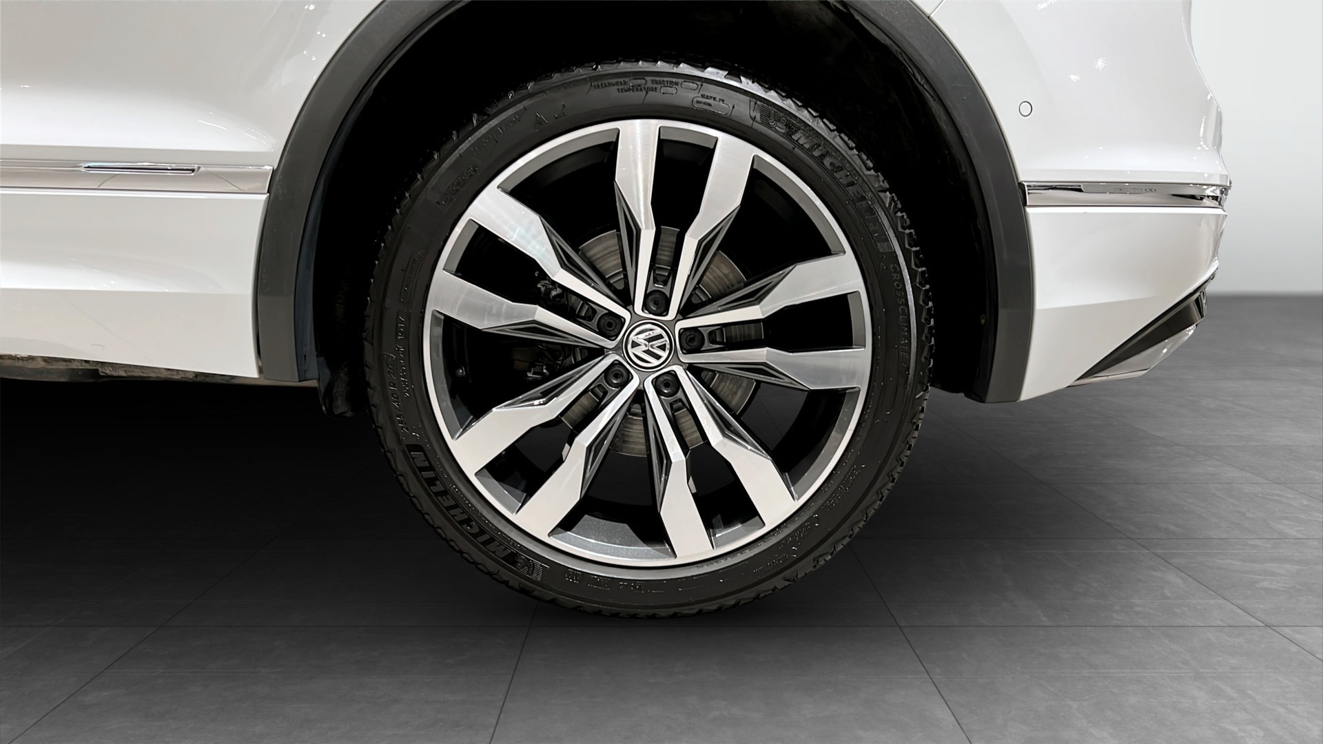 Volkswagen Tiguan KTK906
