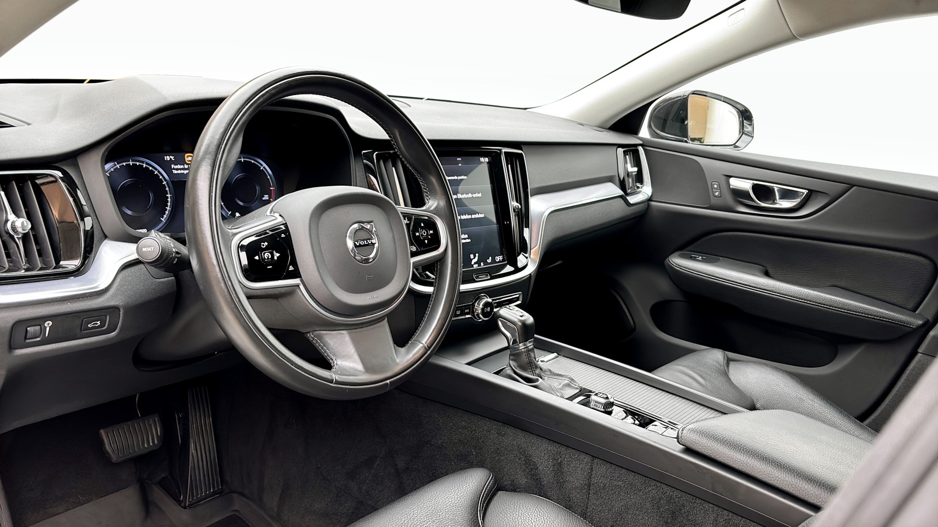 Volvo V60 KTS81C