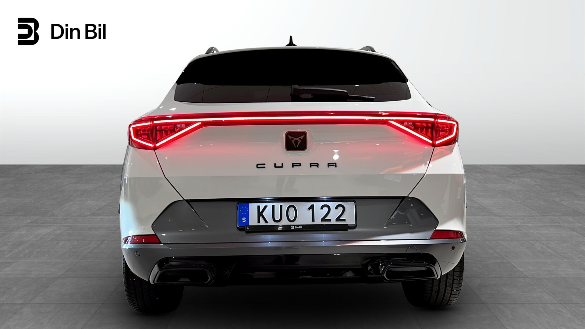 SEAT Cupra KUO122