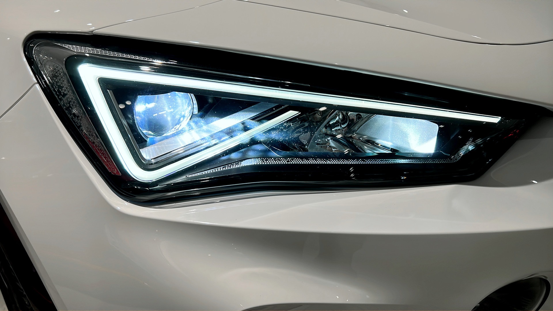 SEAT Cupra KUO122