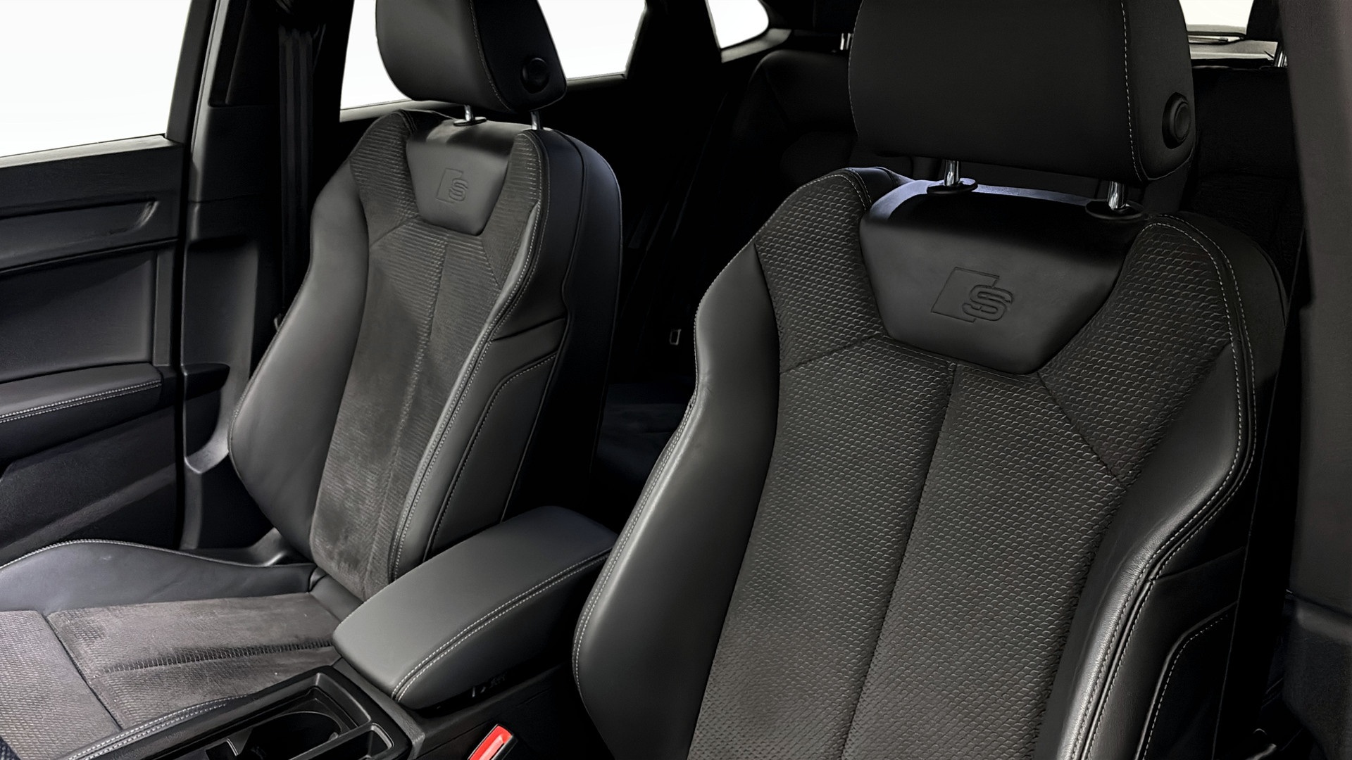 Audi Q3 Sportback KWR81D