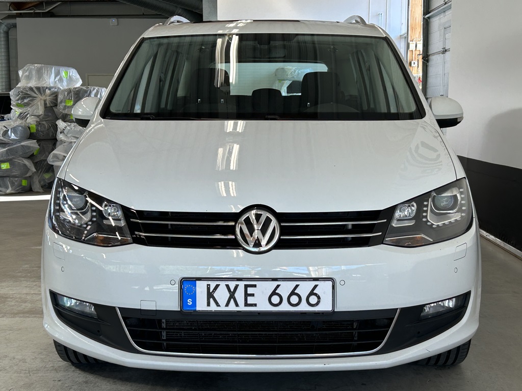 Volkswagen Sharan KXE666