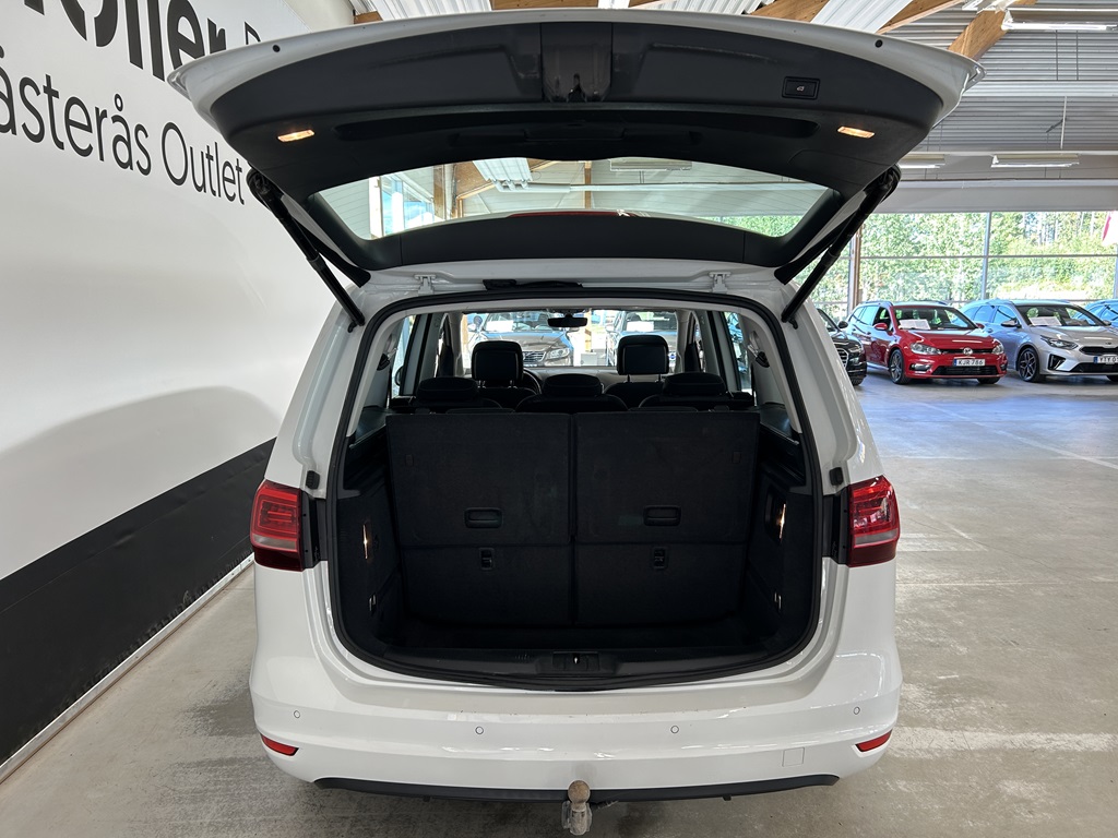 Volkswagen Sharan KXE666