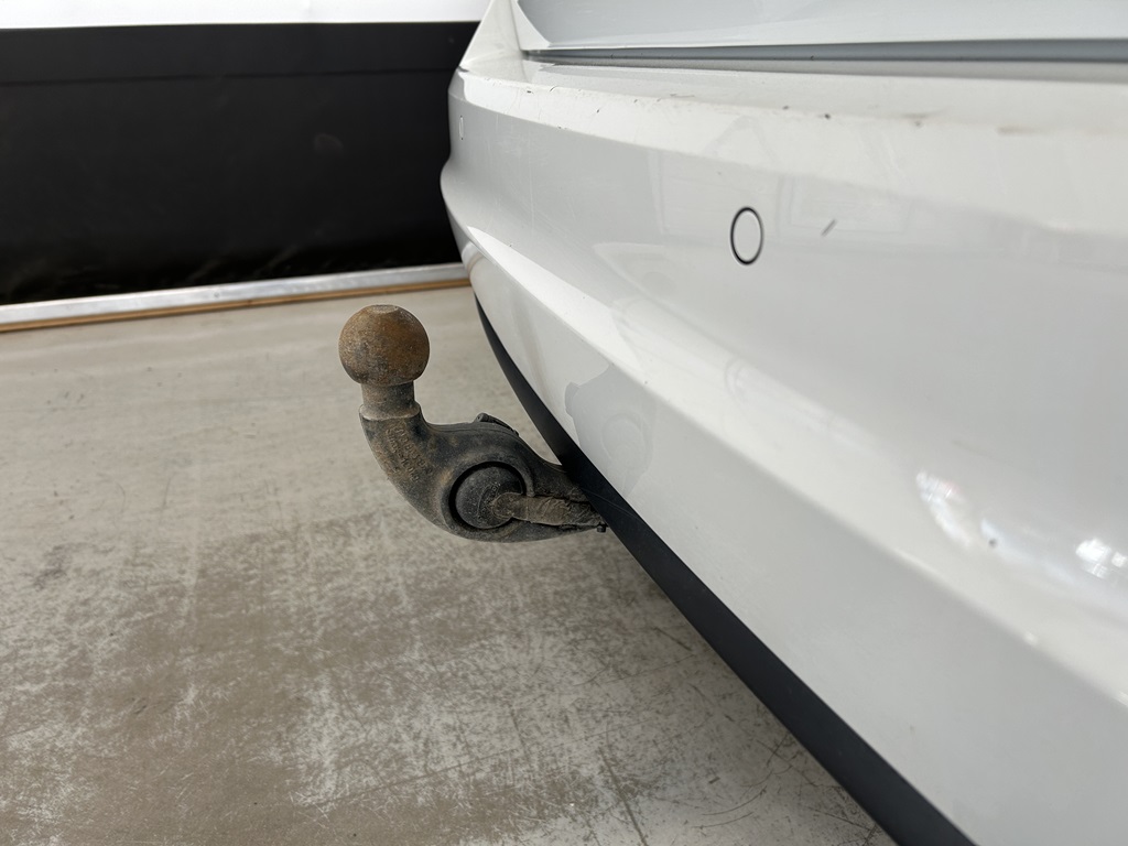 Volkswagen Sharan KXE666