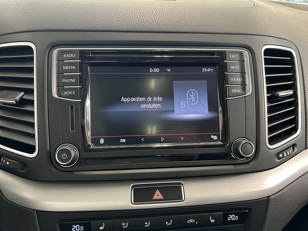 Volkswagen Sharan KXE666