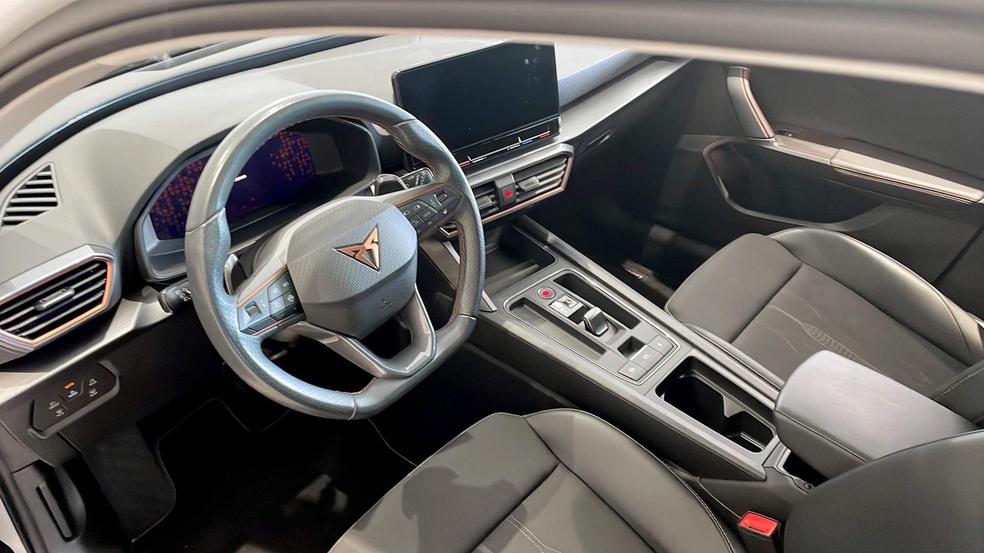 CUPRA Leon KXG70E