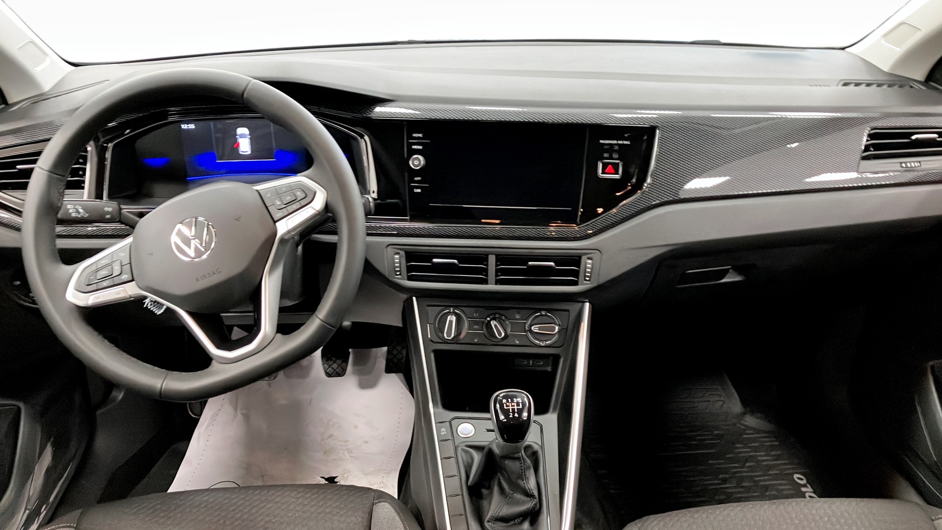 Volkswagen Polo KXJ08P