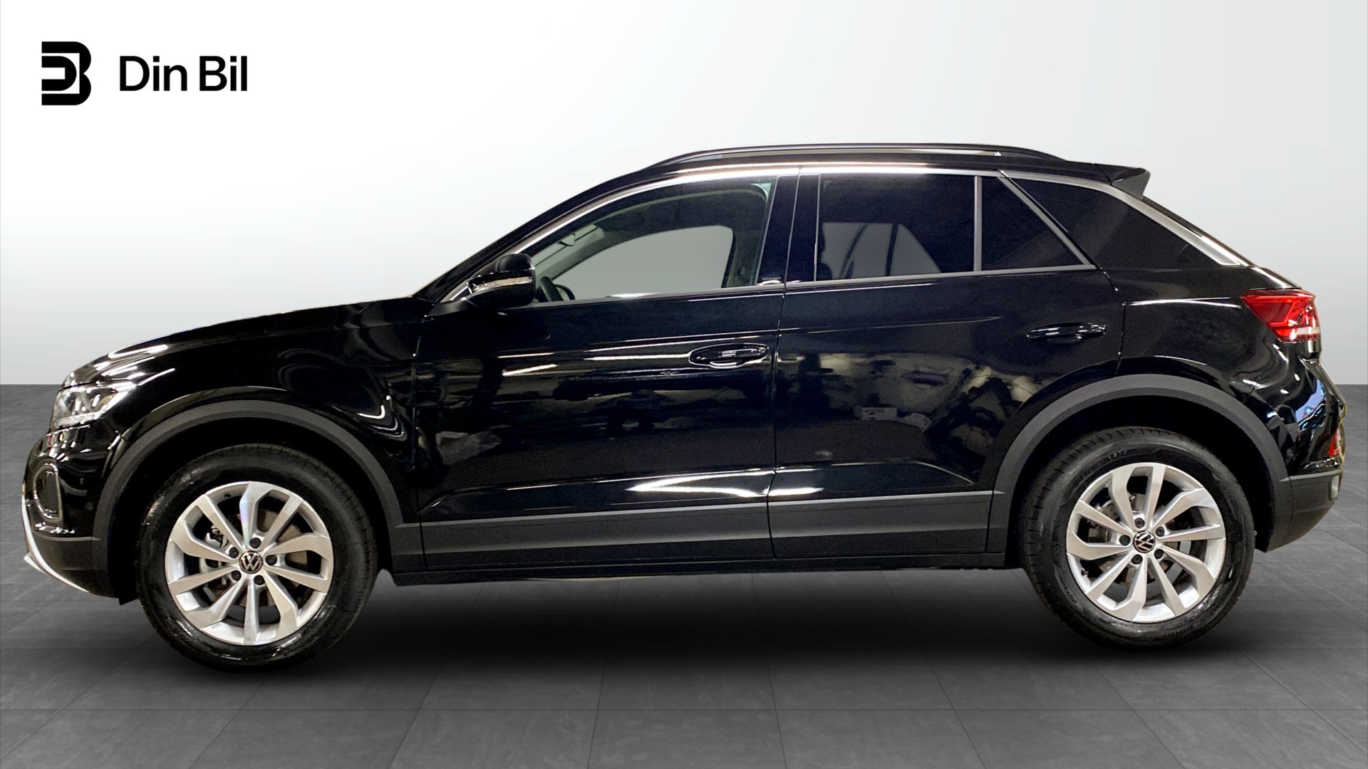 Volkswagen T-Roc KXJ64E