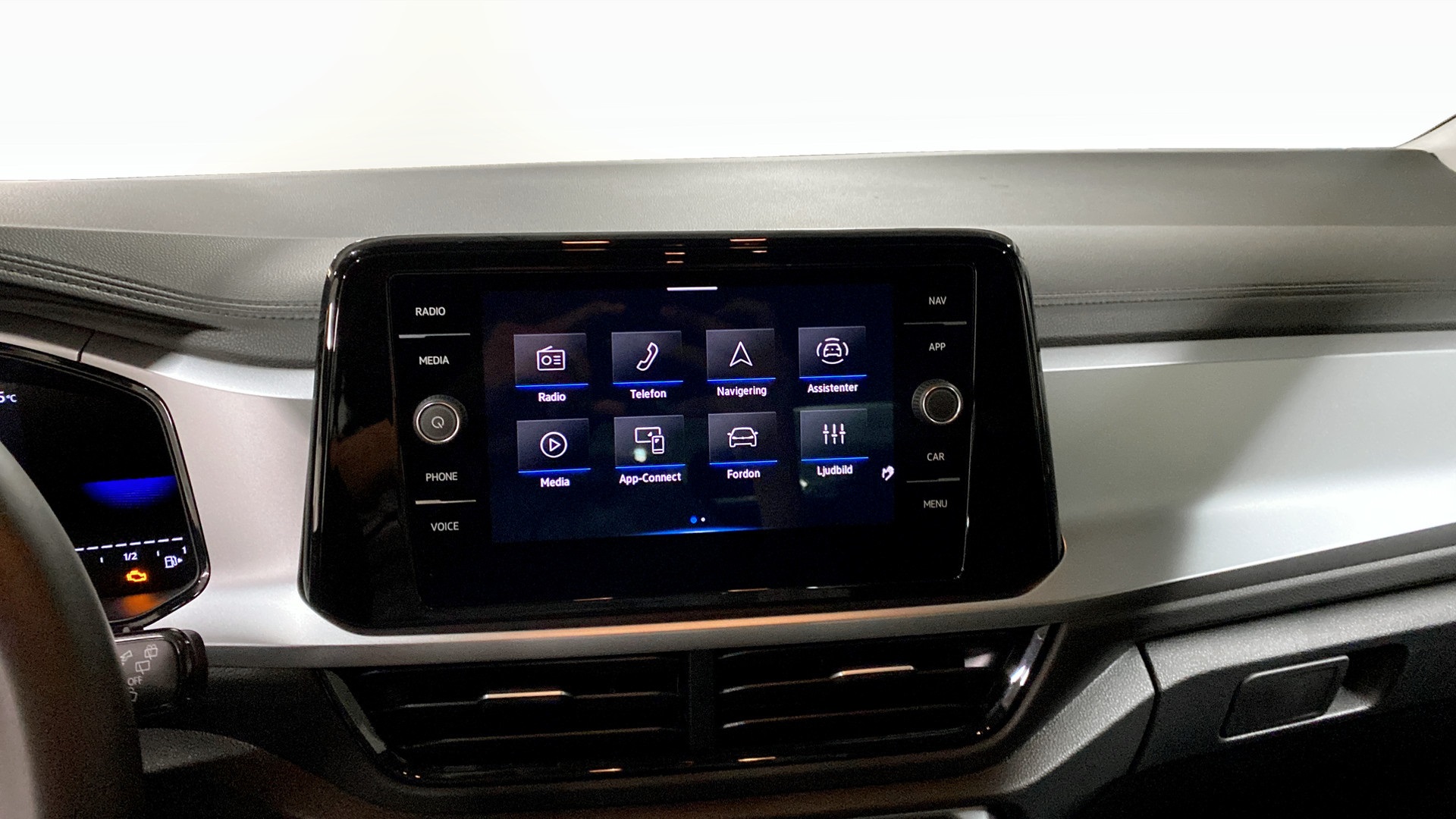 Volkswagen T-Roc KXJ64E