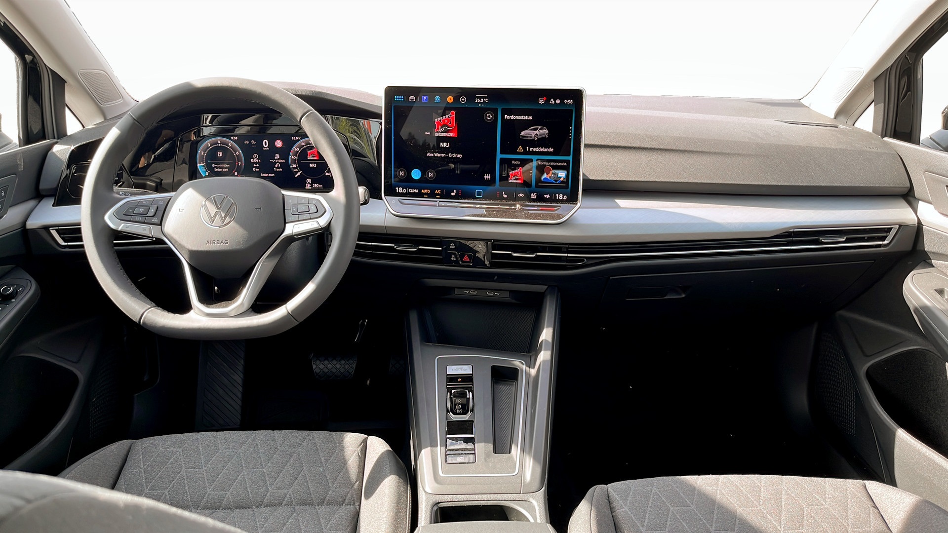 Volkswagen Golf KXL10W