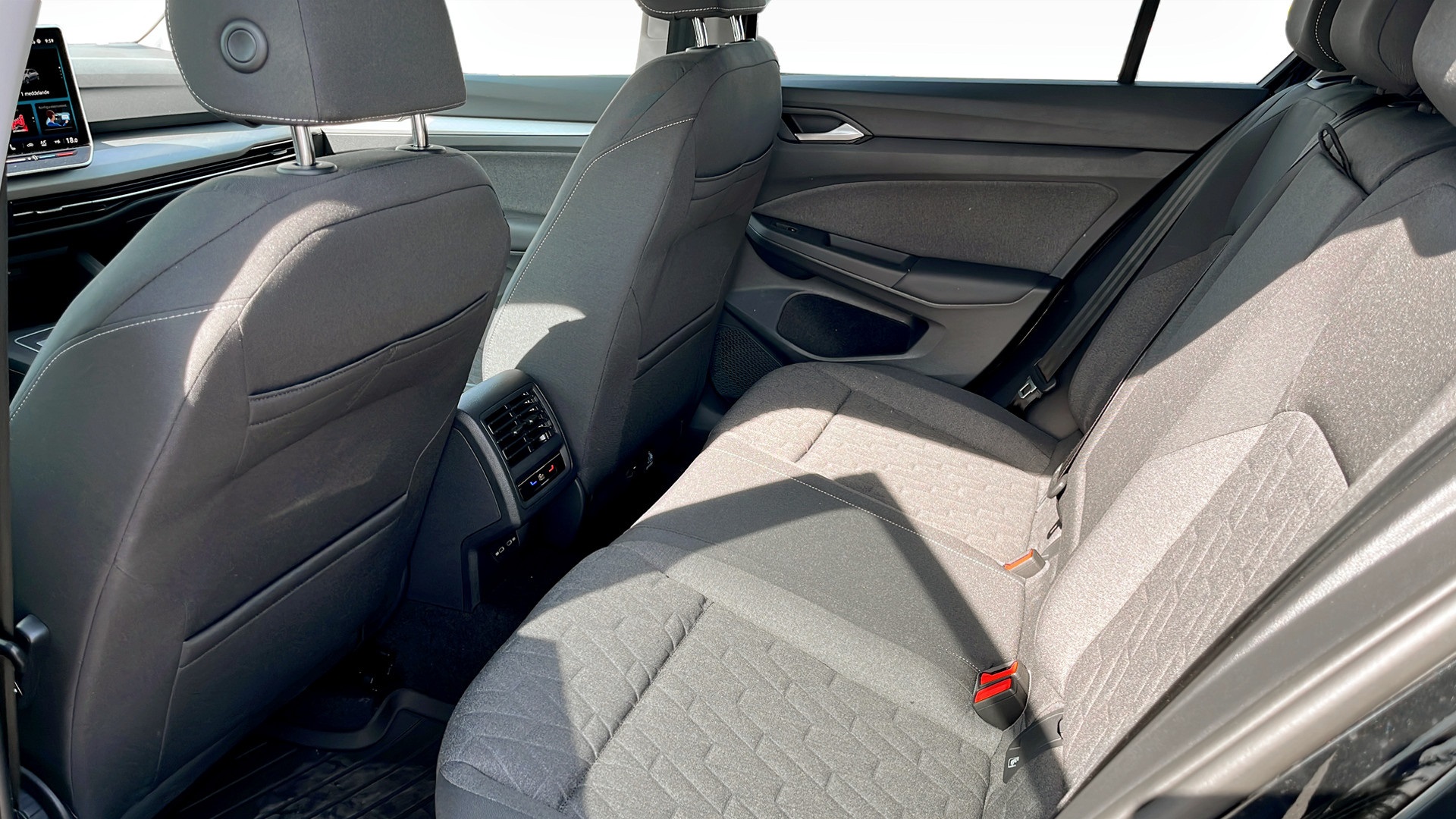 Volkswagen Golf KXL10W