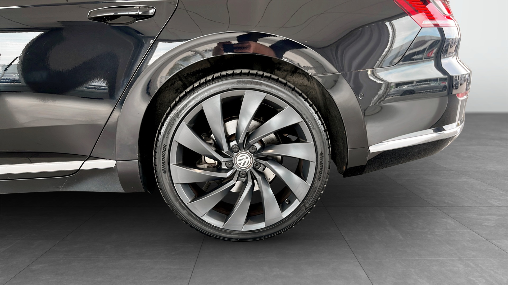 Volkswagen Arteon KXL81B