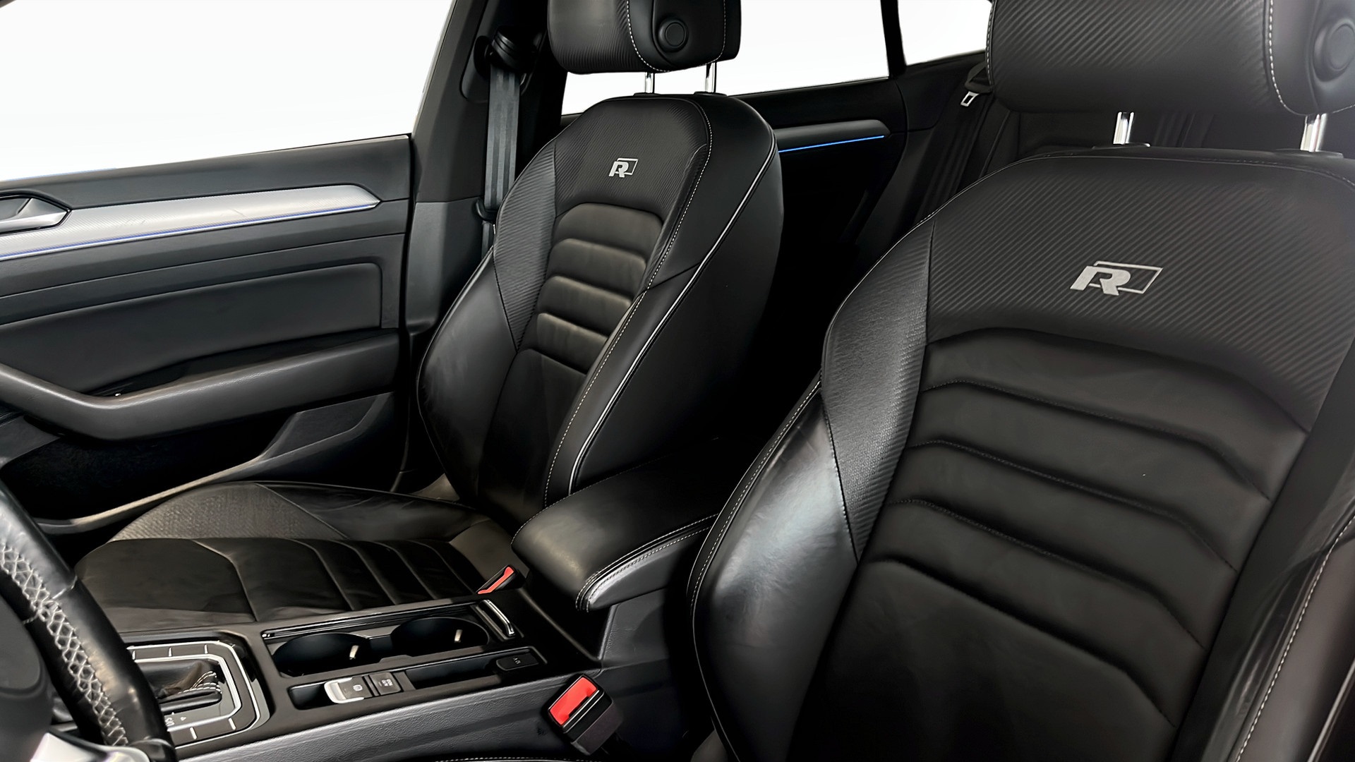 Volkswagen Arteon KXL81B