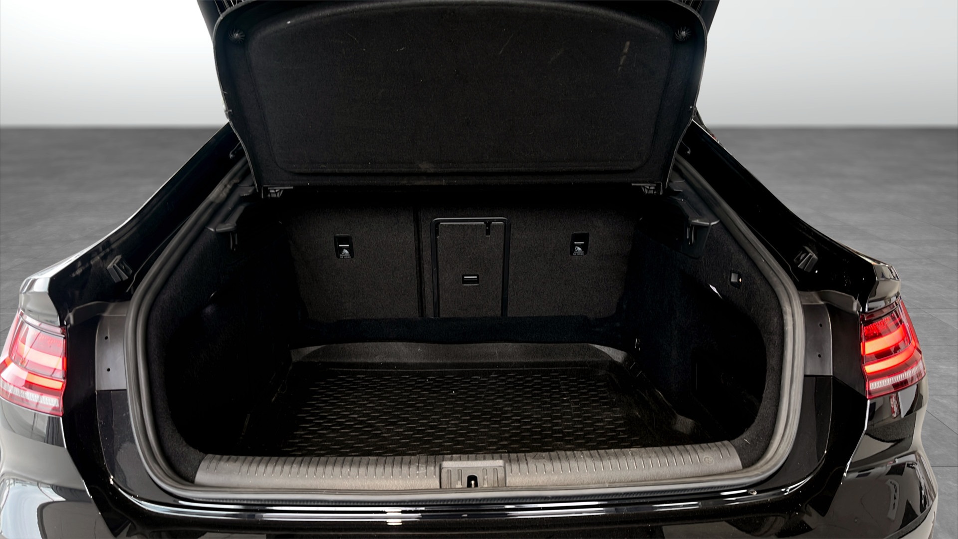 Volkswagen Arteon KXL81B