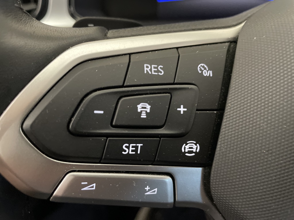 Volkswagen T-Roc KXS09T