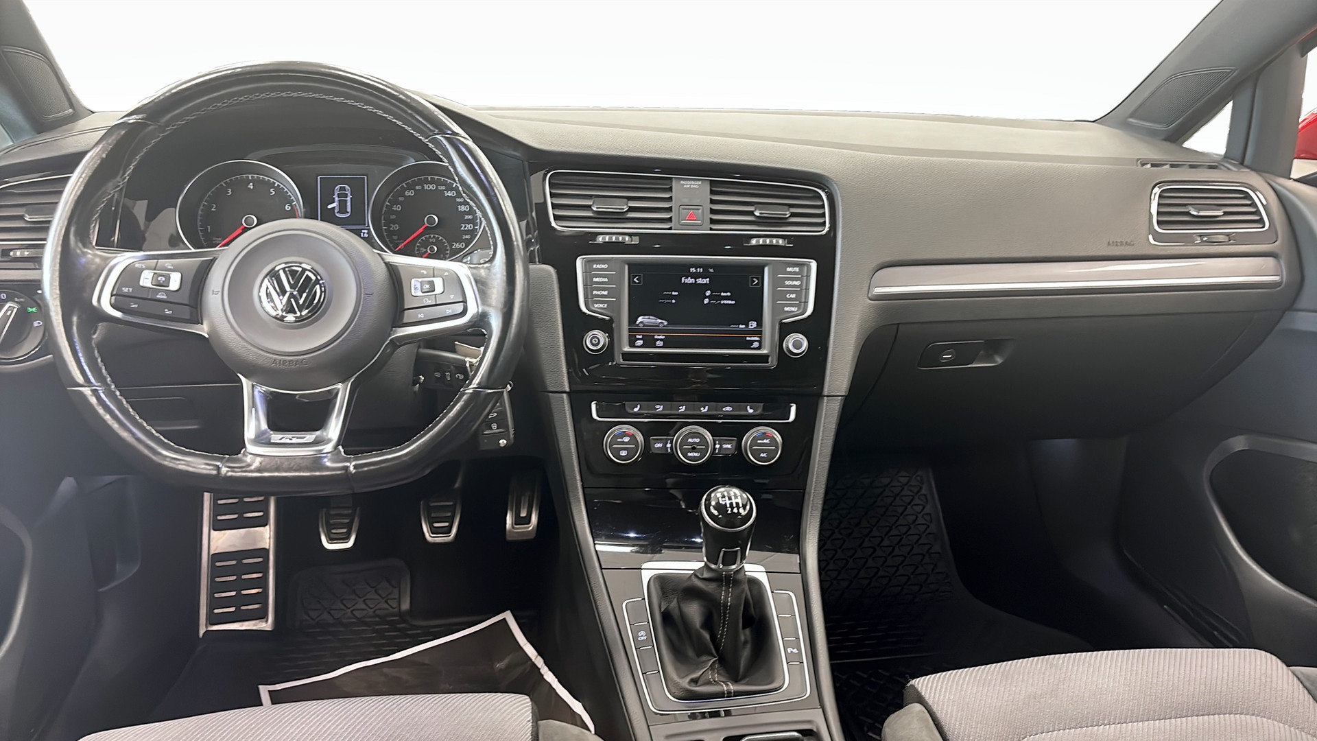 Volkswagen Golf KXS206