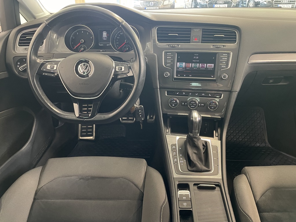 Volkswagen Golf KYB609