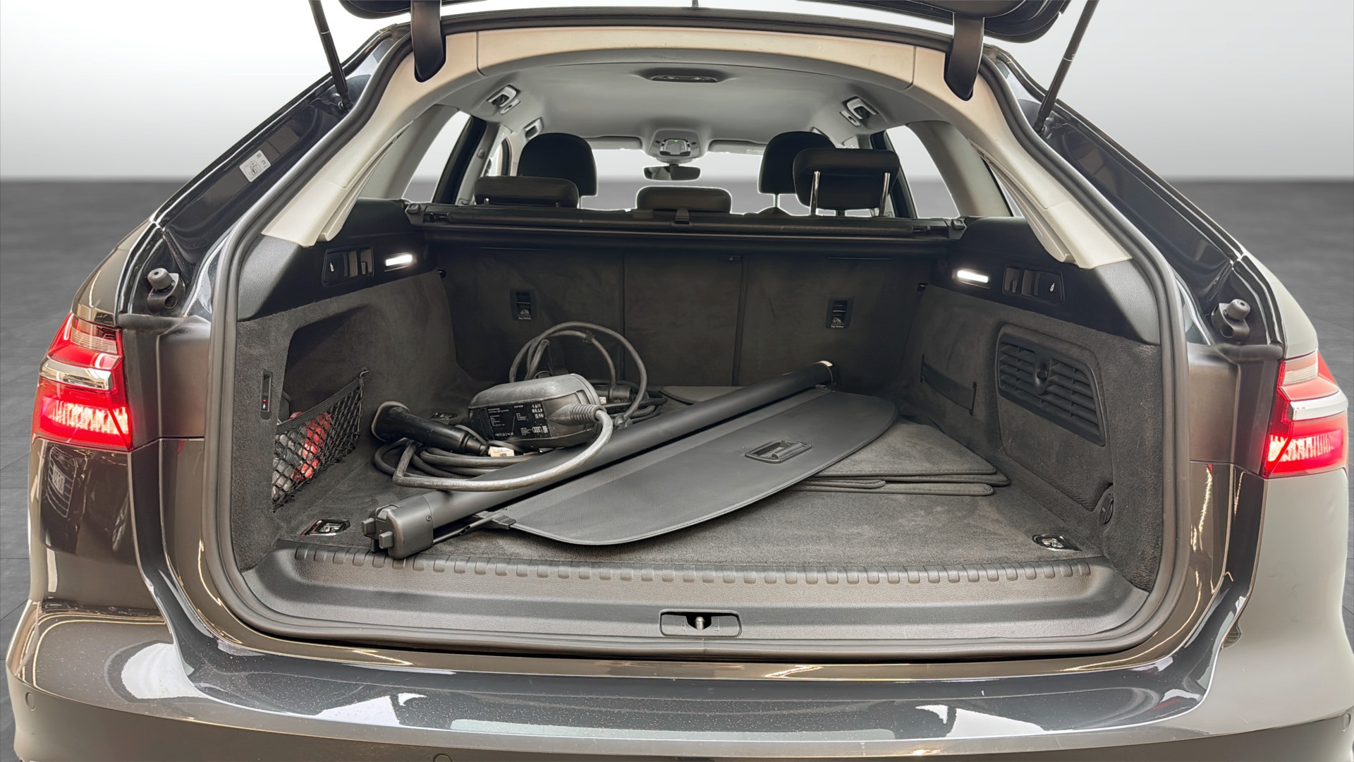 Audi A6 Avant TFSI e KYH16N