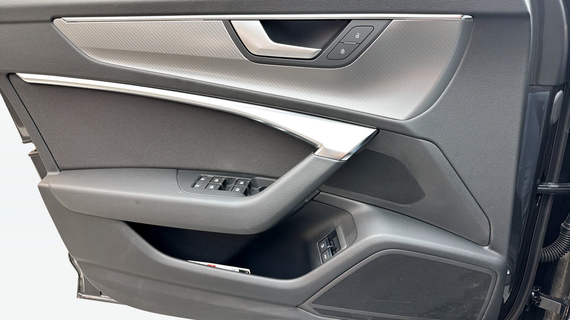 Audi A6 Avant TFSI e KYH16N
