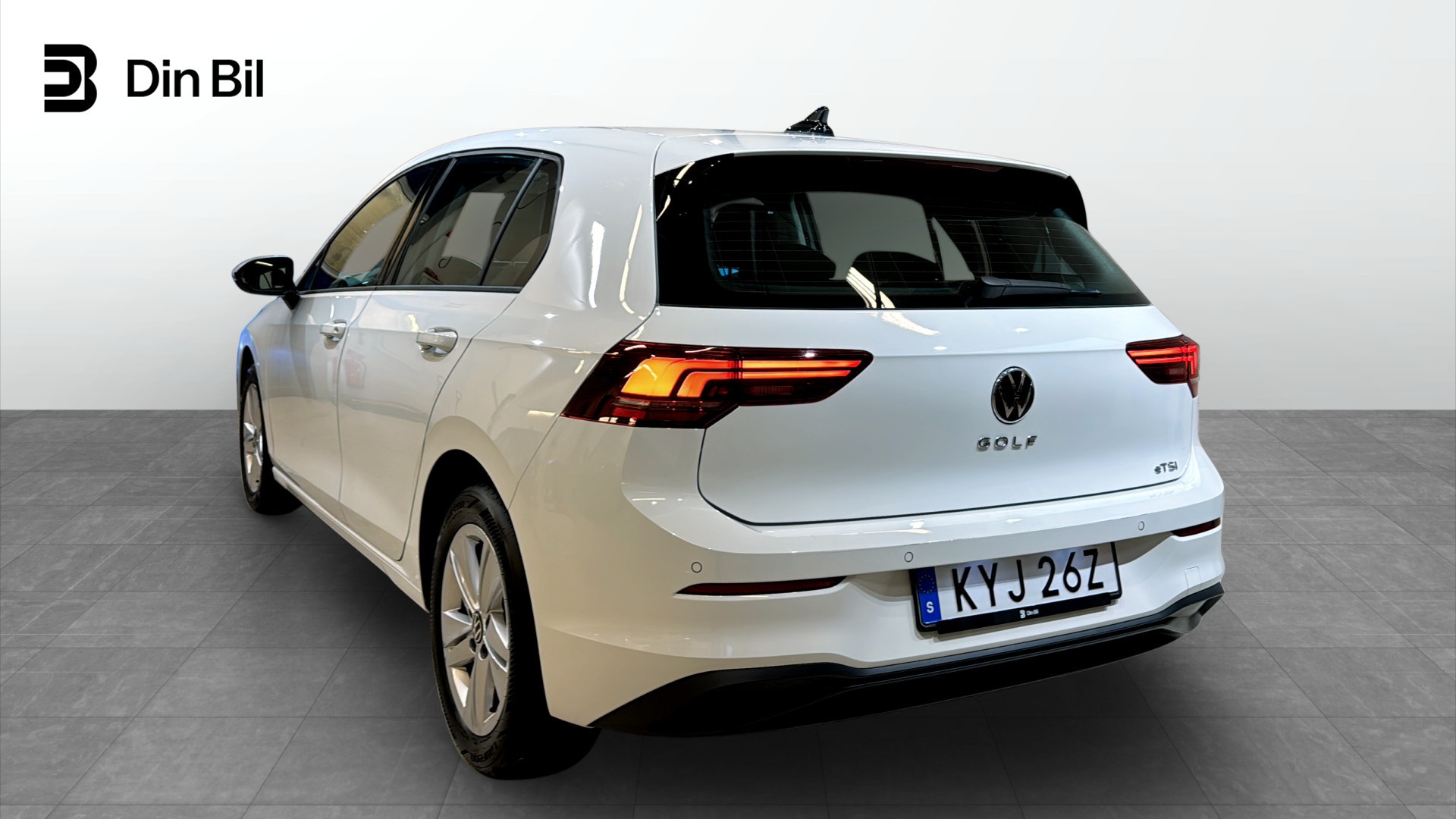 Volkswagen Golf KYJ26Z