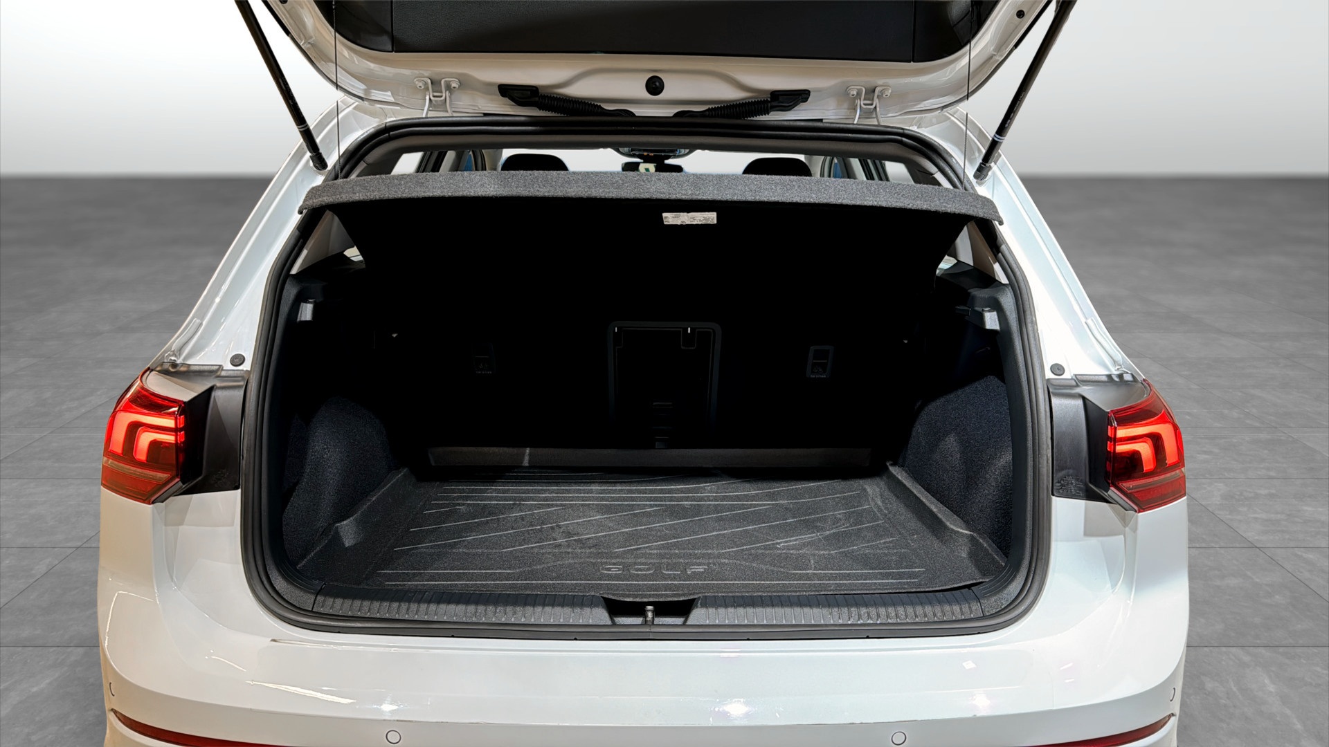 Volkswagen Golf KYJ26Z