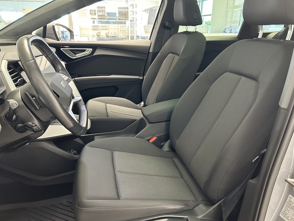 Audi Q4 e-tron KYR01A