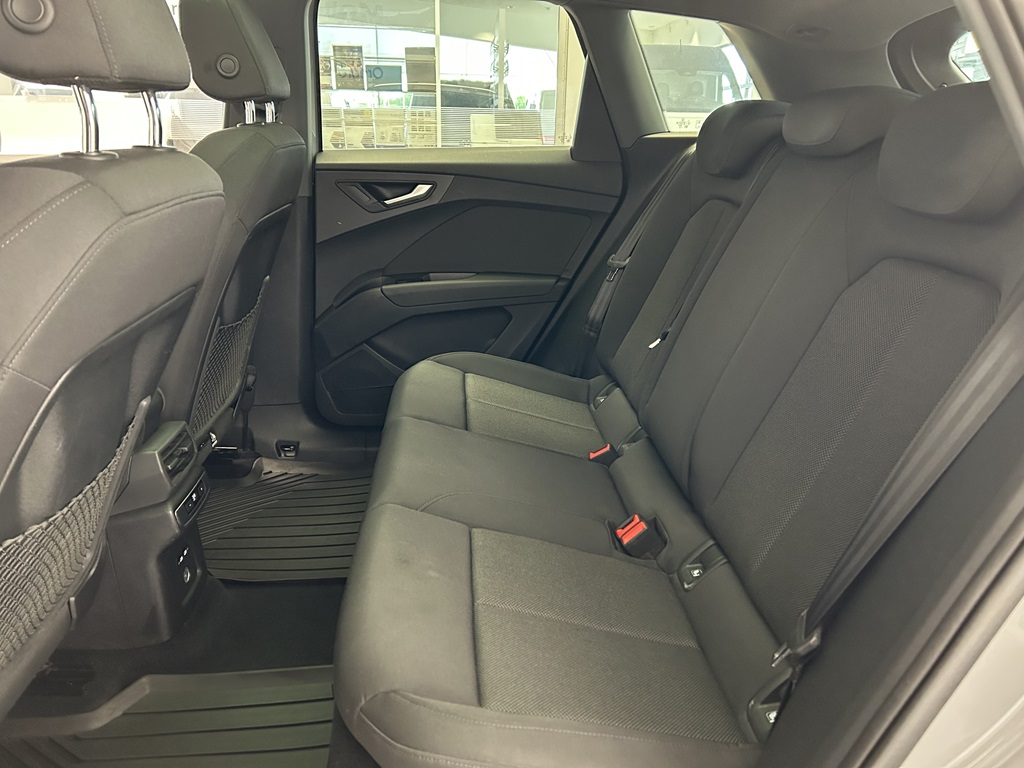 Audi Q4 e-tron KYR01A